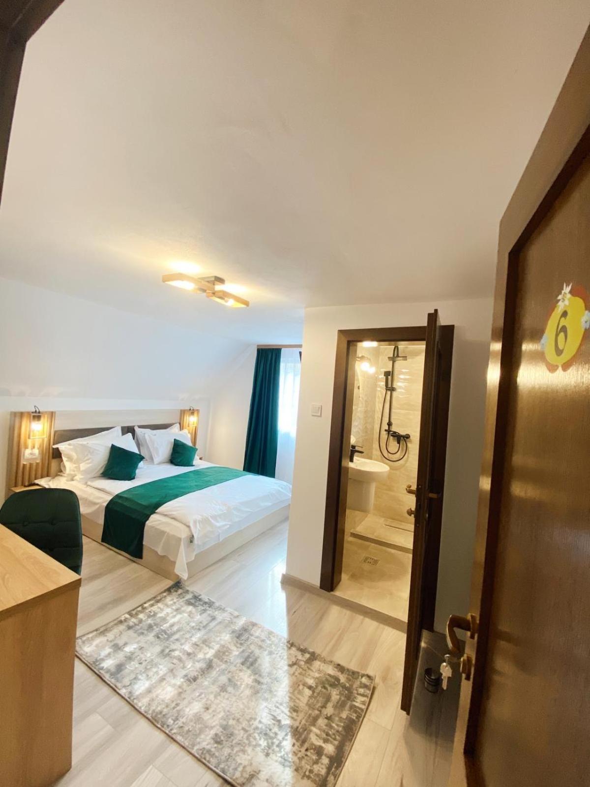 Regina Muntilor Spa&Confort Moeciu De Sus Exterior photo